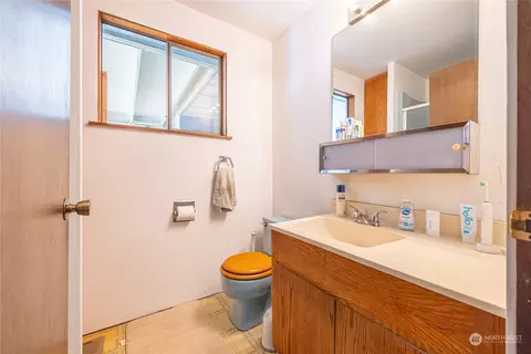 Bath - 3232 Sequim-dungeness Way, Sequim, WA 98382 photo 2 of 2