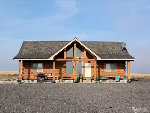 18521 NE Road 13 2, Moses Lake, WA 98837