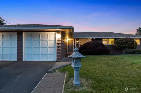 3525 206th Pl SW, Lynnwood, WA 98036
