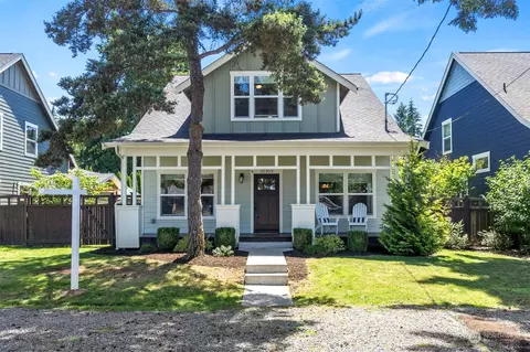 32303 E Rutherford St, Carnation, WA 98014