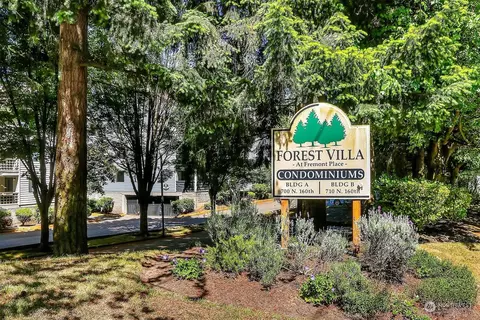 700 N 160th St #A208, Shoreline, WA 98133