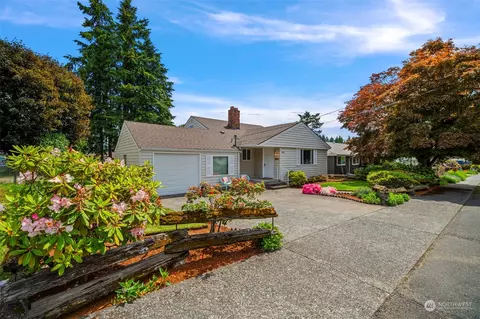 13630 2nd Ave S, Burien, WA 98168