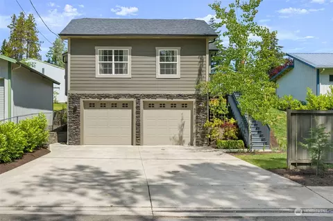 815 E Orchard Dr, Bellingham, WA 98226