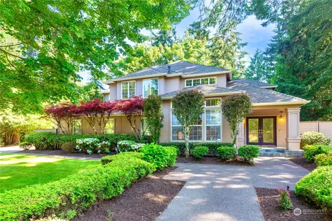13997 NE 1st Pl, Bellevue, WA 98005