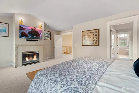 Bedroom - 20315 96th Ave NE, Bothell, WA 98011 photo 9 of 10