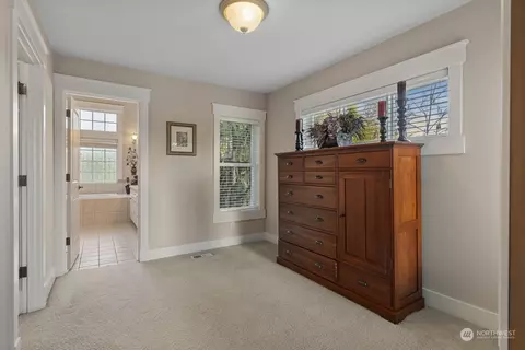 Entry Way - 20315 96th Ave NE, Bothell, WA 98011 photo 4 of 4