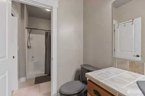 Bath - 20315 96th Ave NE, Bothell, WA 98011 photo 1 of 5