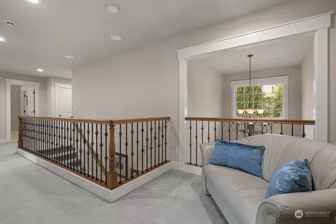 Entry Way - 20315 96th Ave NE, Bothell, WA 98011 photo 3 of 4