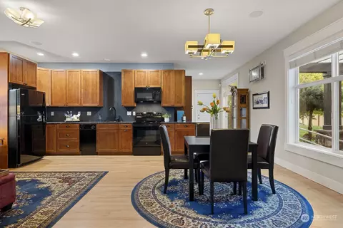 Dining - 20315 96th Ave NE, Bothell, WA 98011 photo 2 of 2