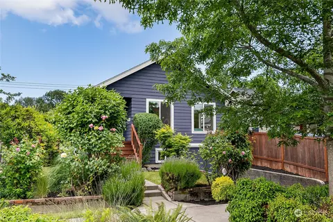 5417 25th Ave SW, Seattle, WA 98106