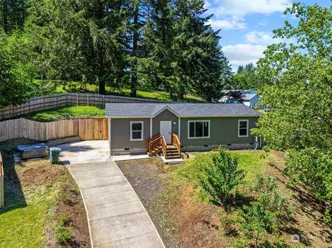 118 Maryhill Dr, Kelso, WA 98626