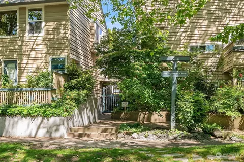 1718 16th Ave #5, Seattle, WA 98122