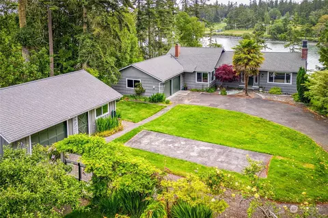 1511 Griffith Point Rd, Nordland, WA 98358