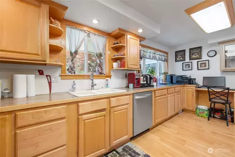 Kitchen - 15109 Spanaway Loop Rd S, Spanaway, WA 98387 photo 3 of 5