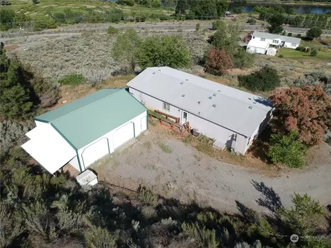 296 B O Rd N, Okanogan, WA 98840