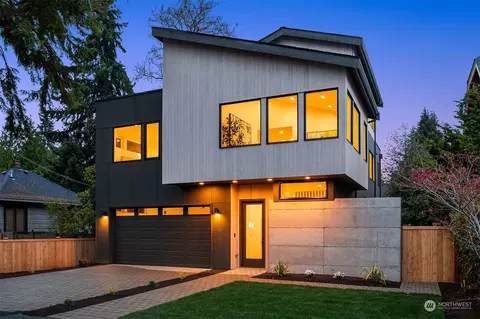 3214 NE 89th St, Seattle, WA 98115
