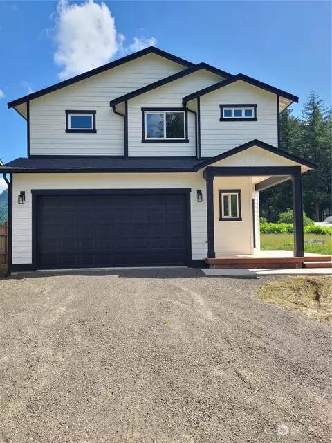 112 Division Ct, Morton, WA 98356