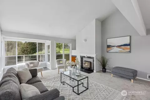 7112 156th Pl NE, Redmond, WA 98052