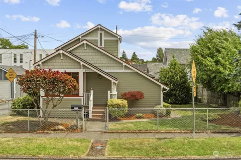 806 Broadway Ave, Bremerton, WA 98337
