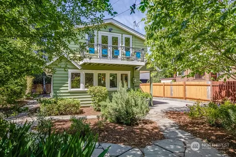 6020 S Roxbury St, Seattle, WA 98118