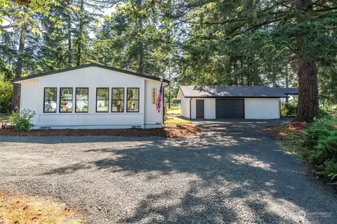 18433 Elaine Ct SW, Rochester, WA 98579