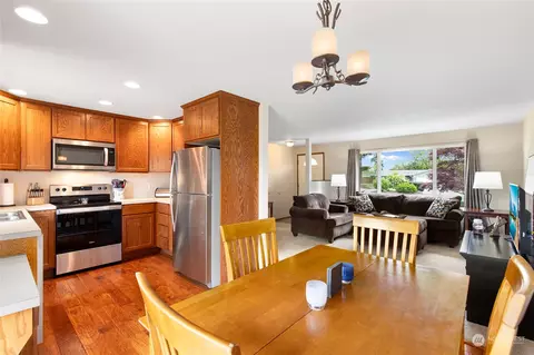 9026 8th Pl W, Everett, WA 98204 photo 8