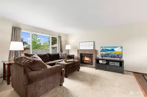 9026 8th Pl W, Everett, WA 98204 photo 3