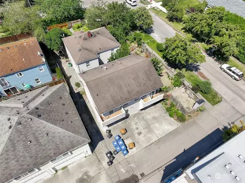 3315 W Ruffner St, Seattle, WA 98199