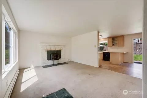 Living - 107 231st St SE, Bothell, WA 98021 photo 1 of 4