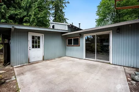 Exterior - 107 231st St SE, Bothell, WA 98021 photo 11 of 12