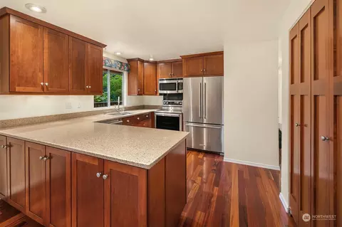 Kitchen - 23525 3rd Ave SE, Bothell, WA 98021 photo 1 of 2