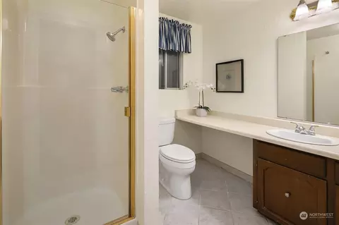 Bath - 23525 3rd Ave SE, Bothell, WA 98021 photo 2 of 2