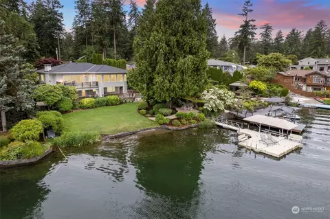 10427 Lake Steilacoom Dr SW, Lakewood, WA 98498