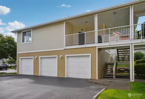 6129 Lindsay Ave SE #E8, Auburn, WA 98092