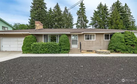 1412 2nd St, Wenatchee, WA 98801