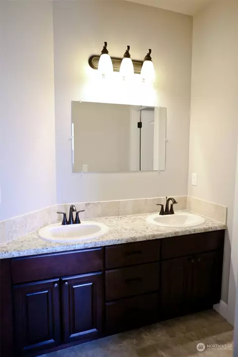 1117 E Cascade St, Othello, WA 99344 photo 37