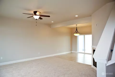 1117 E Cascade St, Othello, WA 99344 photo 5