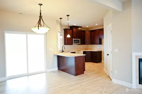 1117 E Cascade St, Othello, WA 99344 photo 9