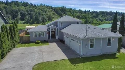 1710 12th Ave SE, Puyallup, WA 98372