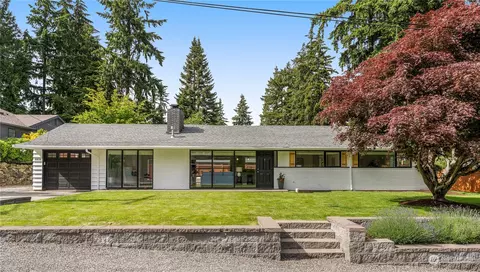 9856 NE 20th St, Bellevue, WA 98004