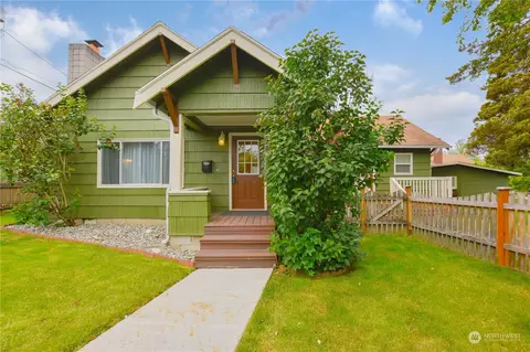 1432 Oakes Ave, Everett, WA 98201