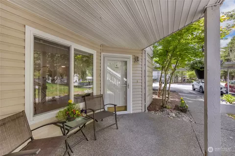 9210 Market Pl #B101, Lake Stevens, WA 98258