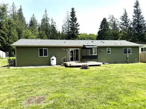 Exterior - 3274 E Harbor Rd, Langley, WA 98260 photo 2 of 4