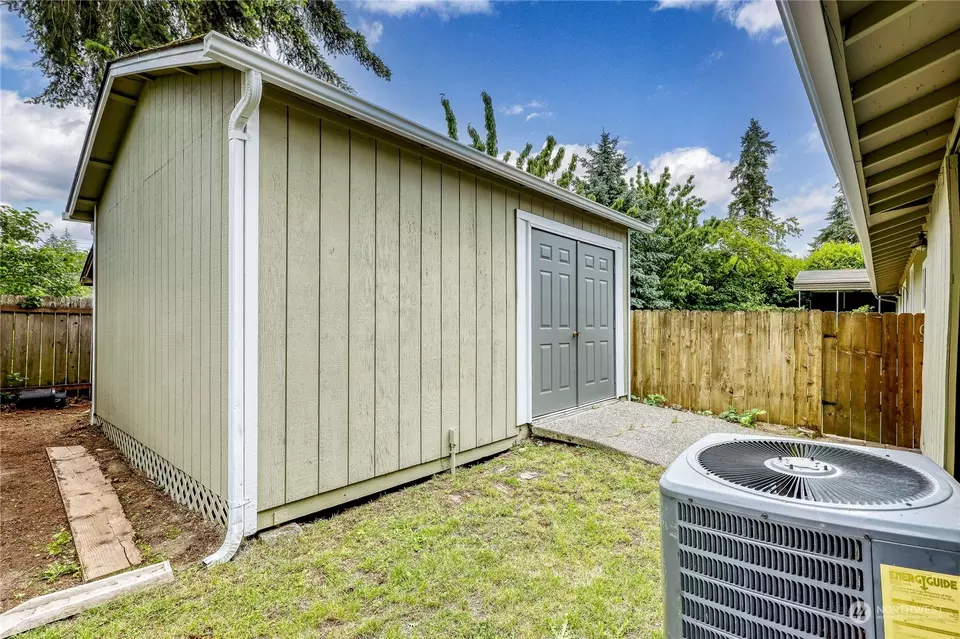 Exterior - 11821 Carter Ave SW, Port Orchard, WA 98367 photo 6 of 9