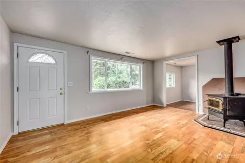 Living - 11821 Carter Ave SW, Port Orchard, WA 98367 photo 1 of 2