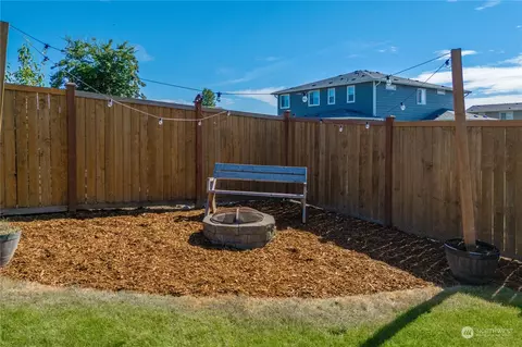 Exterior - 3434 Edith Ave, Enumclaw, WA 98022 photo 5 of 7