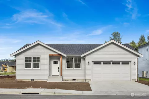 1000 Crimson Ct, Nooksack, WA 98276