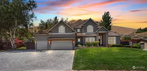 2028 Center Court Dr, Wenatchee, WA 98801