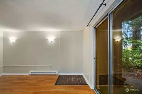 Living - 7309 224th St SW #E9, Edmonds, WA 98026 photo 2 of 2