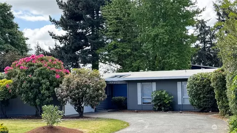 3321 S 255th St, Kent, WA 98032